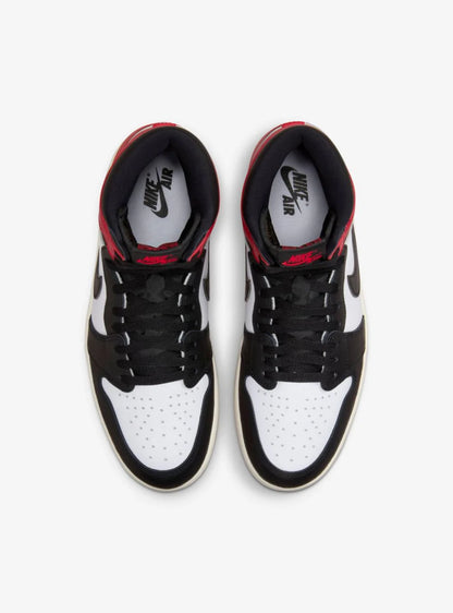 Jordan 1 High Black Toe Reimagined Dettaglio Suola - Raf Sneakers Trieste