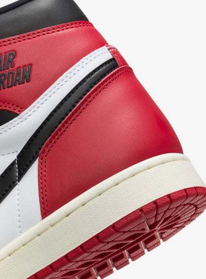Jordan 1 High Black Toe Reimagined Vista Frontale - Raf Sneakers Trieste