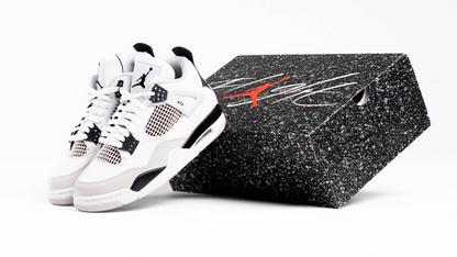 Jordan 4 Military Black Vista Laterale - Raf Sneakers Trieste