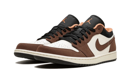 Air Jordan 1 Low Mocha Vista Laterale - Raf Sneakers Trieste